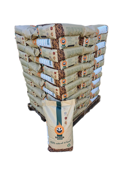 BADGER Holzpellets – Palette mit 65 Säcken à 15 kg